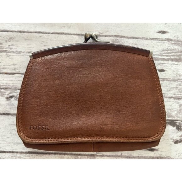 Vintage Fossil Kiss Lock Wallet Coin Change Purse Card Holder Tan Leather - Picture 1 of 10